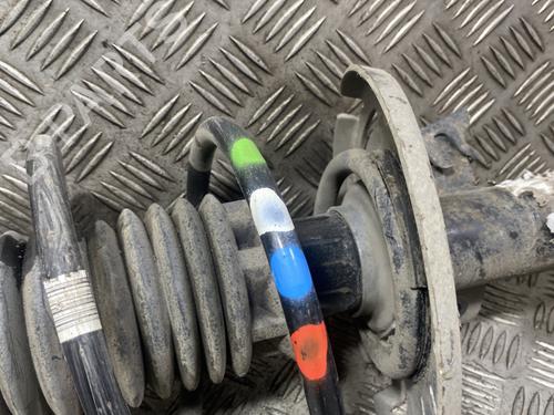 Used Left front shock absorber Left front shock absorber PEUGEOT 308 II (LB_, LP_, LW_, LH_, L3_) 1.6 HDi / BlueHDi 115 (115 hp) 30878429 30878429