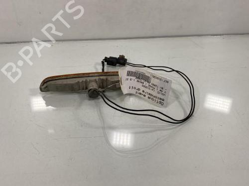 Used Right front indicator Right front indicator VOLVO V40 Estate (645) 1.9 DI (102 hp) 20183966 20183966