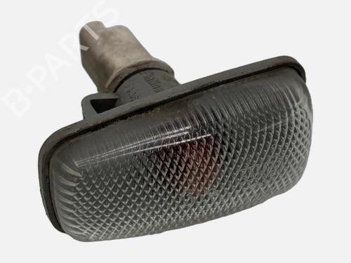 Used Right front indicator Right front indicator PEUGEOT 406 Coupe (8C) 2.2 HDI (133 hp) 40029858 40029858