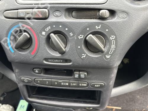 Right front window switch TOYOTA YARIS (_P1_) 1.0 (SCP10_, SCP10R) | BP23765084I26 - Image 17