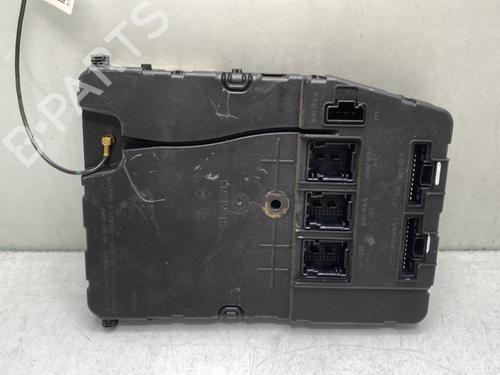 Used Fuse box RENAULT GRAND SCÉNIC II (JM0/1_) 1.9 dCi (JM0G, JM12, JM1G, JM2C) (120 hp) 29141802