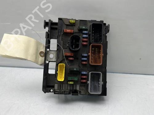 Fuse box PEUGEOT 307 Break (3E)  | BP19988172E1 