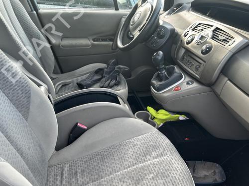 Right front door RENAULT SCÉNIC II (JM0/1_) 1.5 dCi (JM1E, JM16) | BP21960304C3 