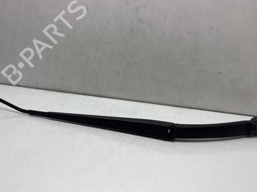 Used Front windshield wiper arm Front windshield wiper arm RENAULT KADJAR (HA_, HL_) 1.5 dCi 110 (HLA3) (110 hp) 29413399 29413399