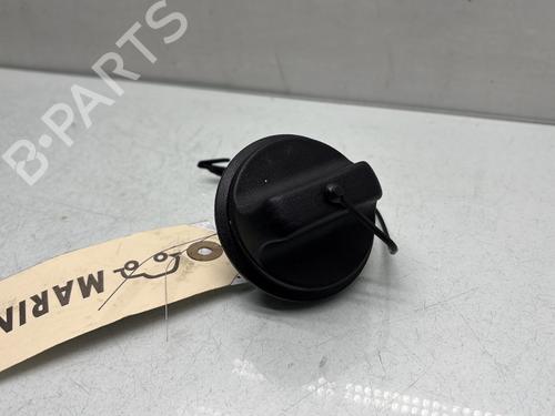 Tapón combustible NISSAN PRIMASTAR Van (X82) 2.0 dCi 150 (150 hp) 32371243