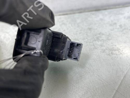Used Right front window switch Right front window switch VW TRANSPORTER T5 Van (7HA, 7HH, 7EA, 7EH) 2.0 TDI (140 hp) 34627328 34627328