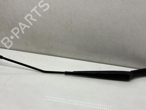 Used Front windshield wiper arm Front windshield wiper arm VW JETTA III (1K2) 1.9 TDI (105 hp) 33711162 33711162