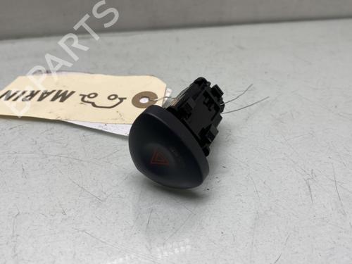Used Warning switch RENAULT CLIO II (BB_, CB_) 1.5 dCi (B/CB07) (65 hp) 31205896