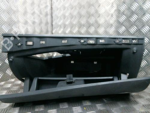 Used Glove box RENAULT MEGANE III Hatchback (BZ0/1_, B3_) 1.5 dCi (BZ0C) (90 hp) 20014080