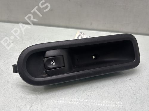 Used Right front window switch Right front window switch RENAULT CLIO III (BR0/1, CR0/1) 1.2 16V Hi-Flex (BR1U, CR1U) (75 hp) 33314316 33314316