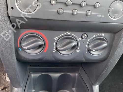 Left front window switch RENAULT CLIO II (BB_, CB_) 1.4 16V (B/CB0P, BB13) | BP28282160I27 