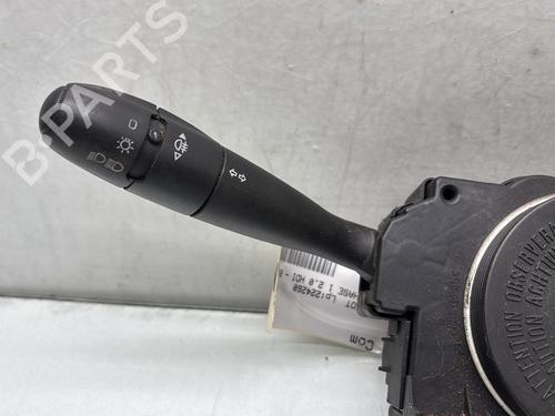 Steering column stalk PEUGEOT 206 Hatchback (2A/C) 2.0 HDI 90 | BP28282419I23 