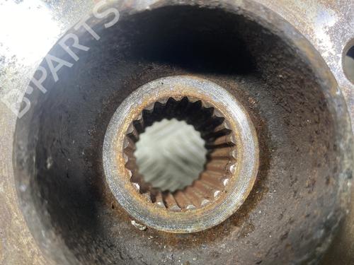 Used Left front steering knuckle Left front steering knuckle RENAULT CLIO III (BR0/1, CR0/1) 1.5 dCi (C/BR0G, C/BR1G) (68 hp) 29587395 29587395