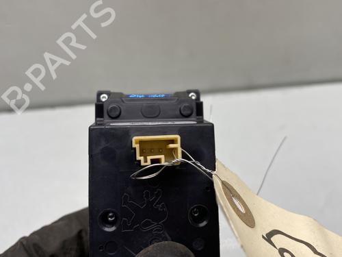 Used Display monitor Display monitor 31717500 31717500