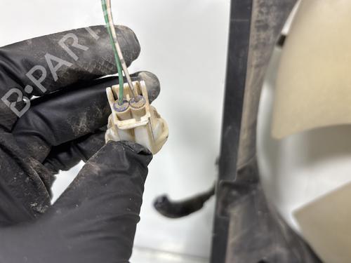 Køleventilator elektrisk TOYOTA RAV 4 II (_A2_) 2.0 D 4WD (CLA20_, CLA21_, CLA20R, CLA21R) (116 hp) 30443423