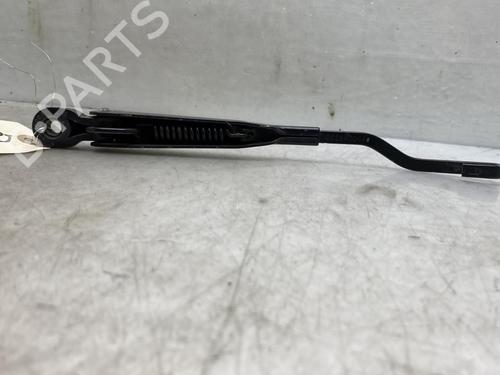 Used Rear windshield wiper arm Rear windshield wiper arm 19955997 19955997
