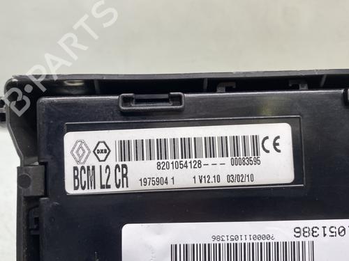 fuse-box-renault-clio-iii-br01-cr01-2005-2006-2007-2008-2009-2010-2011-2012-2013-2014-31205613 main image