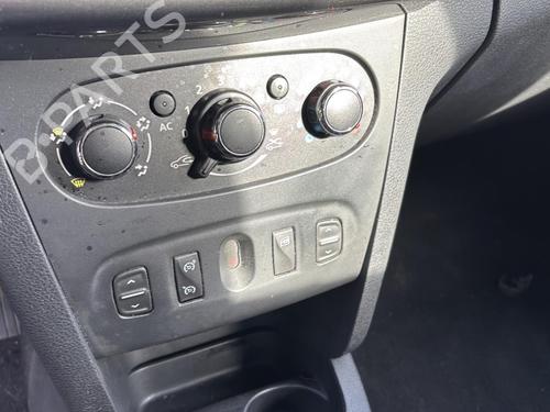 Engine control unit (ECU) DACIA SANDERO II 1.5 dCi | BP22438279M57 
