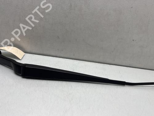 Used Front windshield wiper arm RENAULT KADJAR (HA_, HL_) 1.5 dCi 110 (HLA3) (110 hp) 29212339