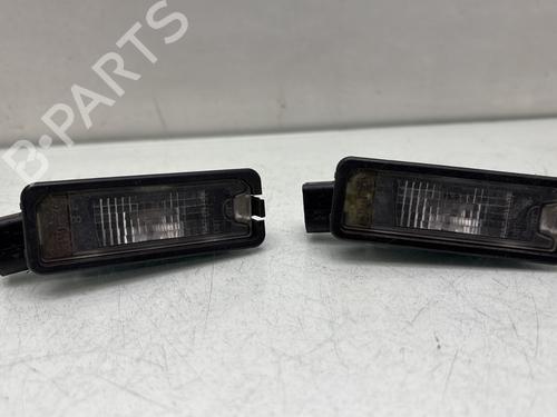 Luz matrícula VW GOLF VII (5G1, BQ1, BE1, BE2) 1.6 TDI (105 hp) 32524302
