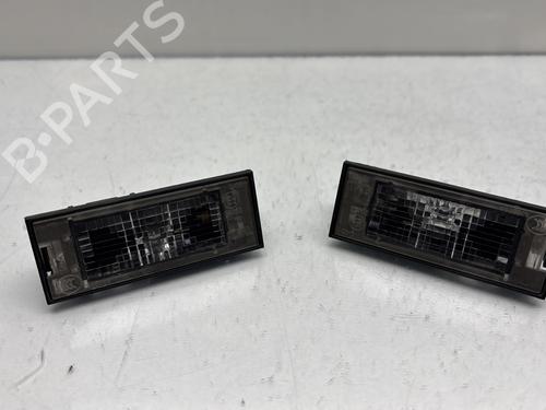 Used Licence plate light RENAULT KADJAR (HA_, HL_) 1.6 dCi 130 4x4 (HLA4) (130 hp) 31206093