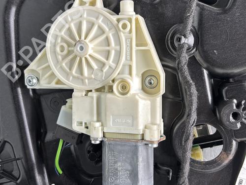 Used Front left window mechanism Front left window mechanism MERCEDES-BENZ A-CLASS (W176) A 160 CDI / d (176.011) (90 hp) 28279561 28279561