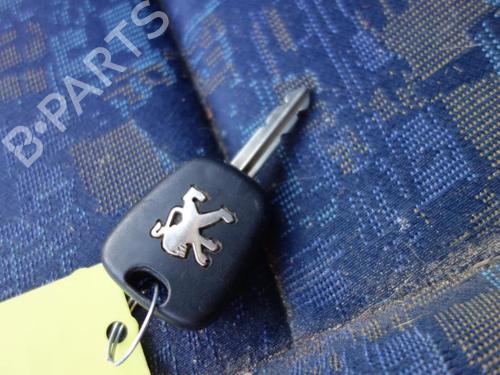 Front right lock PEUGEOT PARTNER Box Body/MPV (5_, G_)  | BP20032252C97