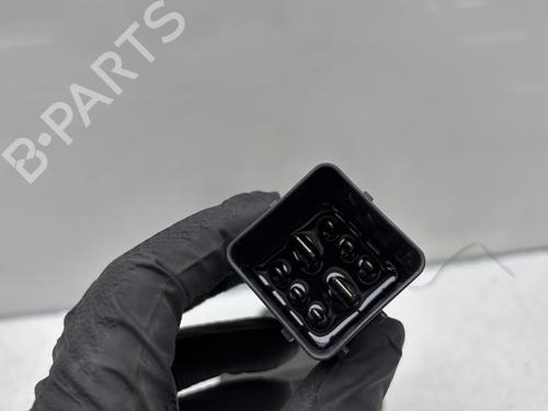 electronic-module-citroen-c5-iii-rd_-2008-2009-2010-2011-2012-2013-2014-2015-2016-2017-28588171 main image