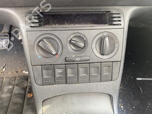 Right front window switch VW POLO (6N2) 1.4 TDI | BP32981200I26 - Image 15