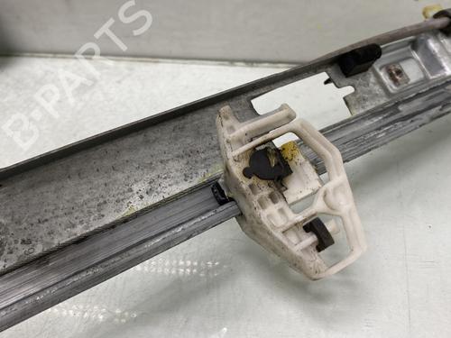 Used Front right window mechanism Front right window mechanism RENAULT MEGANE II (BM0/1_, CM0/1_) 1.5 dCi (BM1F, CM1F) (86 hp) 22316032 22316032