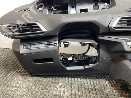 Dashboard PEUGEOT 3008 II SUV (MC_, MR_, MJ_, M4_) 1.2 THP/ PureTech 130 (MRHNSM, MRHNSU, MRHNSJ, MRHNYW,... | BP29206222C46 