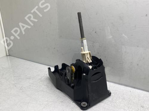 Used Gear lever Gear lever SUZUKI SWIFT III (MZ, EZ) 1.3 DDiS (RS413D) (69 hp) 19963588 19963588