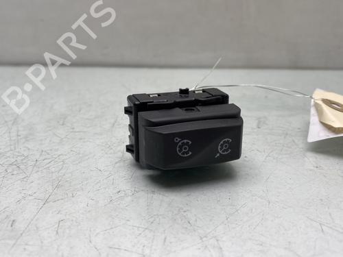 Used Switch DACIA SANDERO II TCe 90 (B8M1, B8MA, B8AC) (90 hp) 31379952