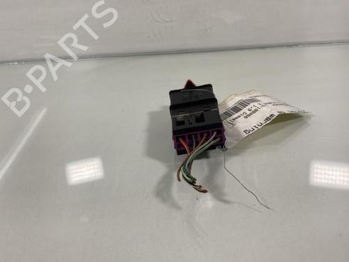 Used Warning switch VW POLO (6N2) [1999-2001]  20027874