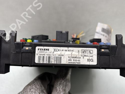 Fuse box PEUGEOT 206 Hatchback (2A/C) 1.1 i | BP30082684E1