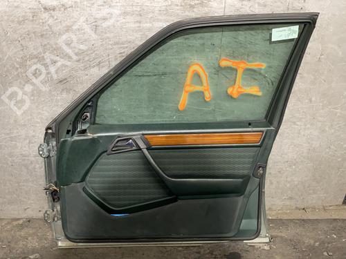 Used Right front door MERCEDES-BENZ 124 Saloon (W124) [1984-1993]  20029127