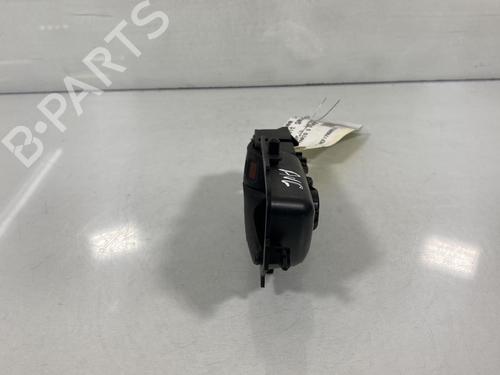 Used Front left interior door handle Front left interior door handle TOYOTA YARIS (_P13_) 1.4 D (NLP130_, NLP130) (90 hp) 19965428 19965428