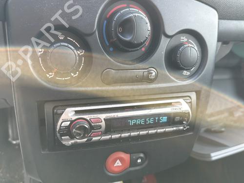 Left taillight RENAULT CLIO III (BR0/1, CR0/1) 1.5 dCi (BR17, CR17) | BP30887940C34 