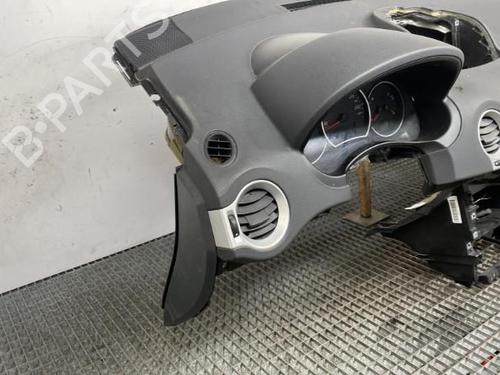 Used Dashboard Dashboard RENAULT KOLEOS I (HY_) 2.0 dCi 4x4 (HY0K) (150 hp) 31887236 31887236