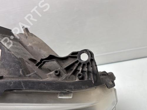 Right headlight PEUGEOT 208 I (CA_, CC_) 1.6 HDi | BP32263956C29