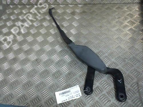 Used Front windshield wiper arm MERCEDES-BENZ E-CLASS (W211) E 270 CDI (211.016) (177 hp) 20032833