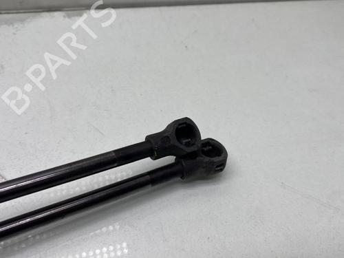 Used Tailgate lift support Tailgate lift support 31170042 31170042
