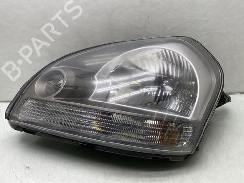 Used Left headlight HYUNDAI TUCSON (JM) 2.0 CRDi All-wheel Drive (140 hp) 22419649