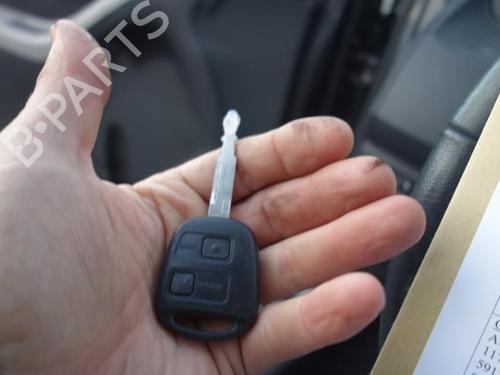 Left front window switch TOYOTA YARIS (_P9_) 1.4 D-4D (NLP90_, NLP90R) | BP31831413I27  - Image 11