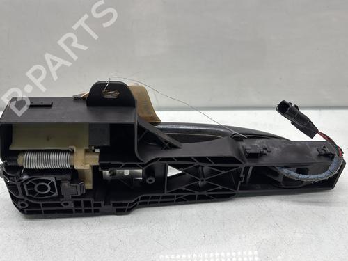 front-right-lock-renault-megane-iv-hatchback-b9amn_-2015-32144369 main image