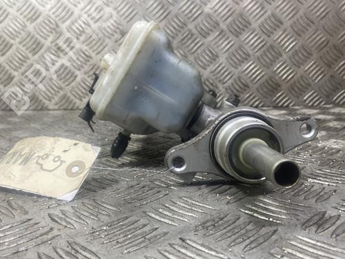 Used Brake master cylinder NISSAN PRIMASTAR Van (X83) 2.0 dCi 115 (114 hp) 28023535