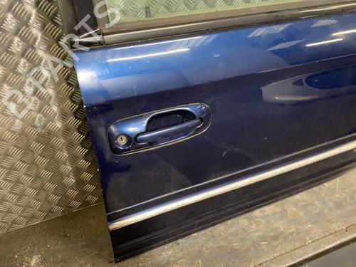 Used Right front door CHRYSLER VOYAGER IV (RG, RS) 2.5 CRD (141 hp) 19999153