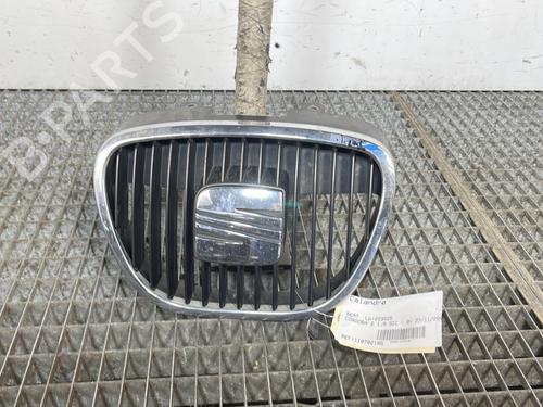 Used Grille SEAT CORDOBA (6L2) 1.9 SDI (64 hp) 28475753