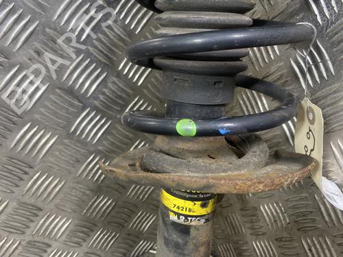 Used Left front shock absorber Left front shock absorber PEUGEOT 207 (WA_, WC_) 1.4 HDi (68 hp) 27596281 27596281