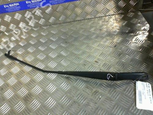 Used Front windshield wiper arm VW GOLF V (1K1) [2003-2010]  19986945